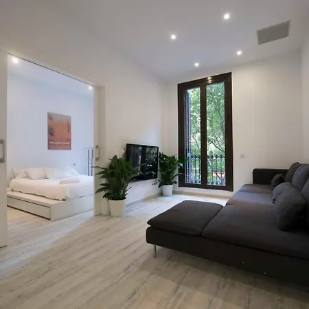 Roger De Lluria Design *